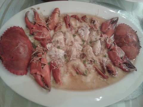 Steamed Live Crab with Egg White & Wine